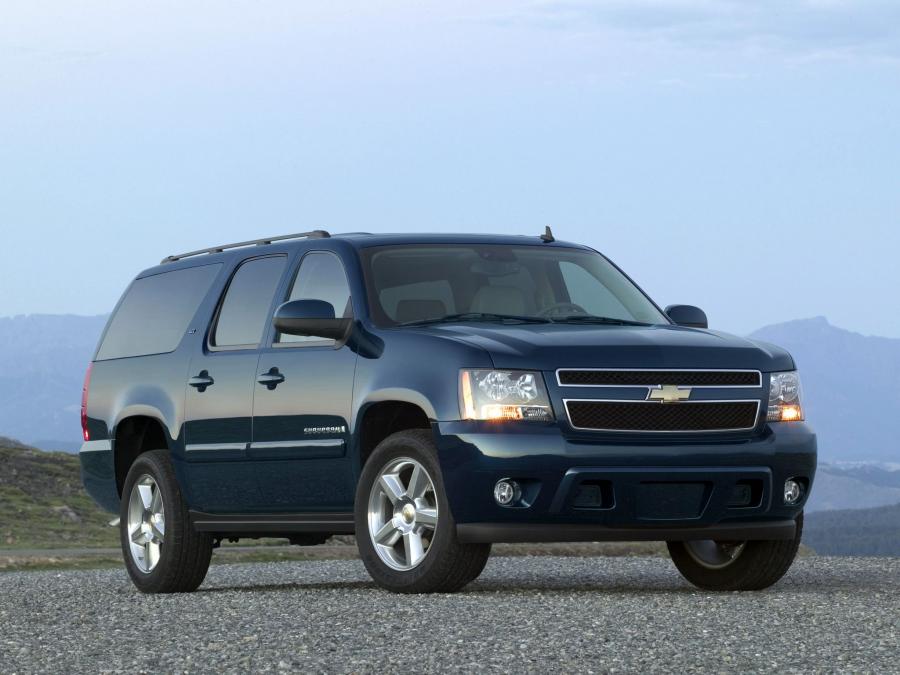  Chevrolet Suburban 2006 года  (фото 8 из 16)
